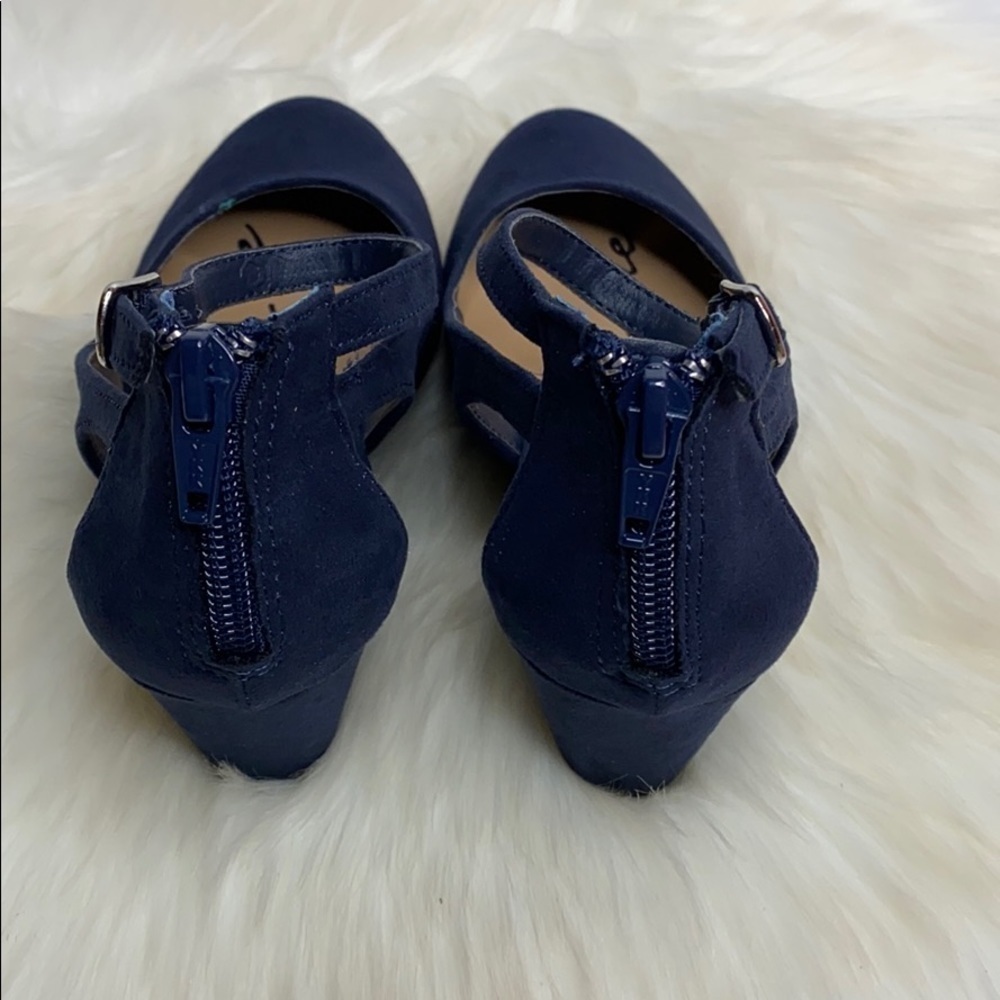 American Rag Navy Blue wedges shoes size 5.5 M - Picture 4 of 9